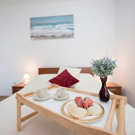 Family Spacious Apartment *