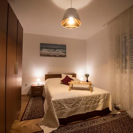 Family Spacious Apartment *