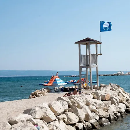 Family Spacious سبليت